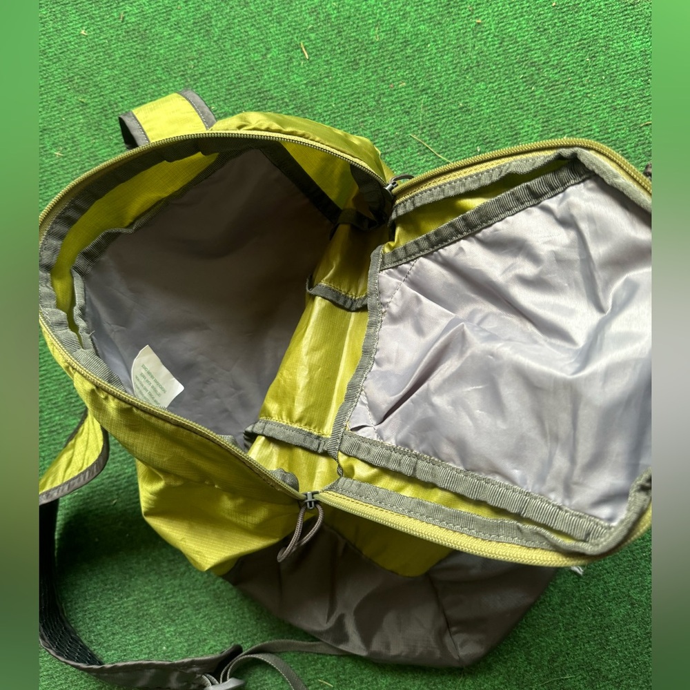 Kelty Summit 15 Woodbine Lightweight Backpack 15 Liter - Picture 6 of 6